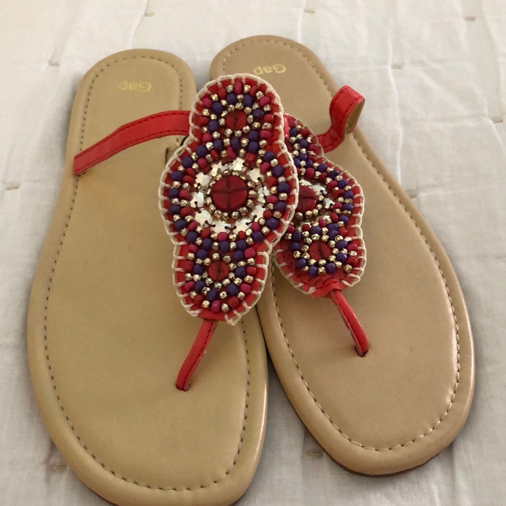 NWT Gap embellished sandals